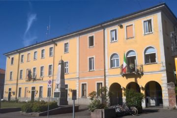 img-1332-M-61-1332-0-0-0fdfdb8f1bdf56f4be96094c3a28e8fc